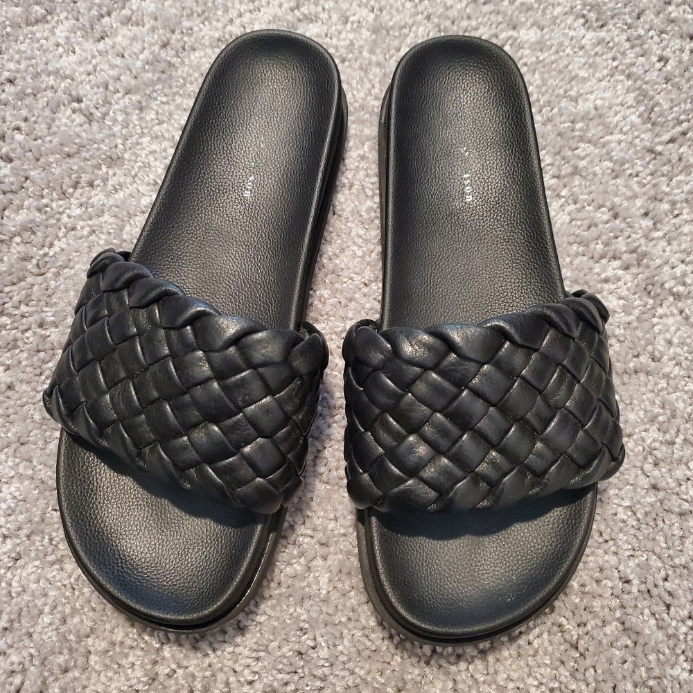 Mercer & Madison Black leather slides